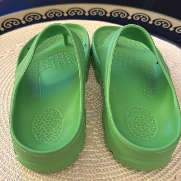 BIRKENSTOCK Birkis Lime Green Flip-Flop Thongs - Size 36 - Picture 3 of 7